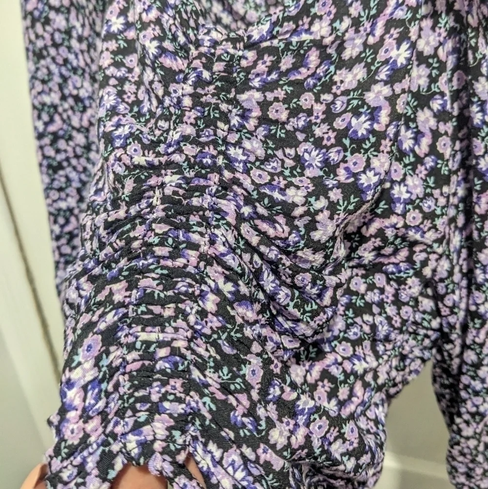 Zara | Ruched Floral Print Crop Top